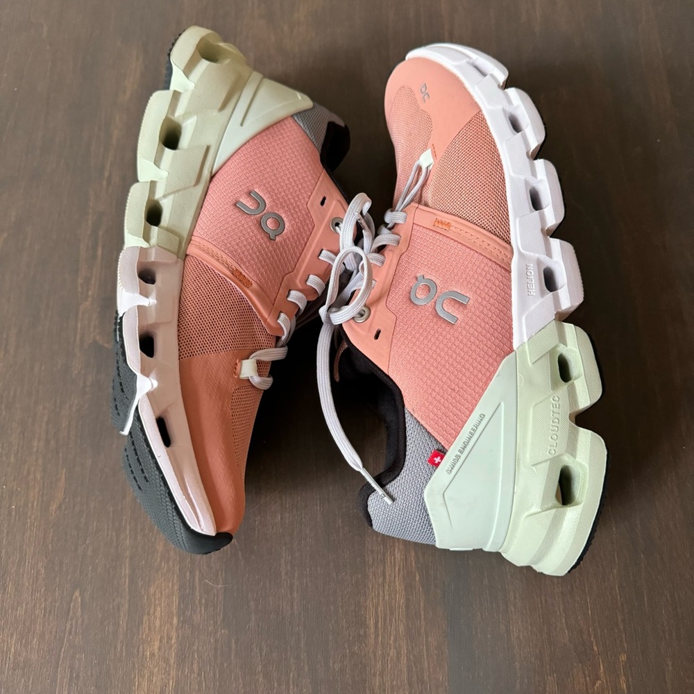 On Womens Cloudflyer 4 Coral Trail Running Hiking Outdoor Shoes Sz 9